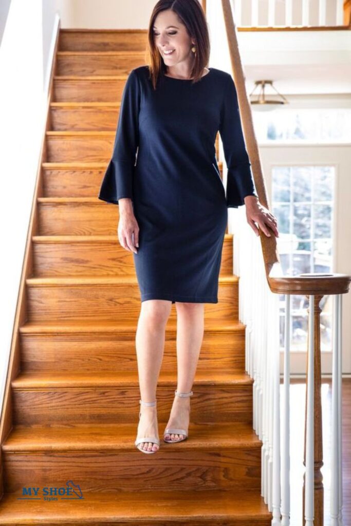 navy dress with Lavender shoes