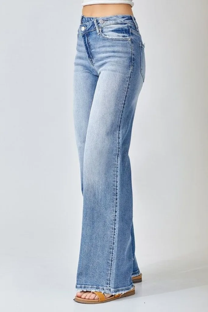 Wide-Leg Jeans