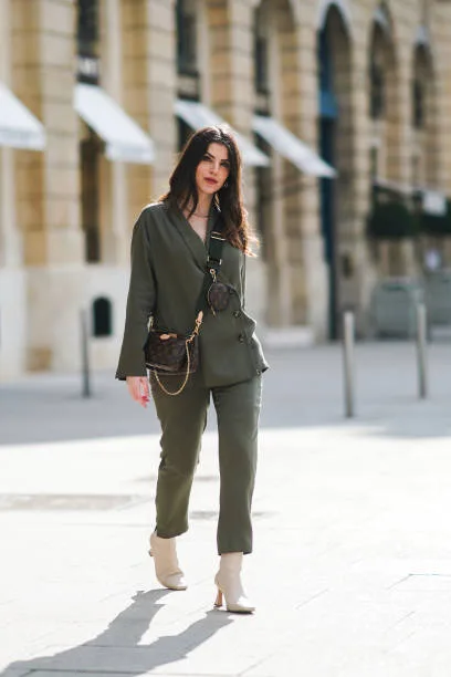 olive green pants outfit